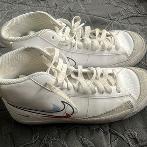 White Nike Blazers Size- 6.5Y